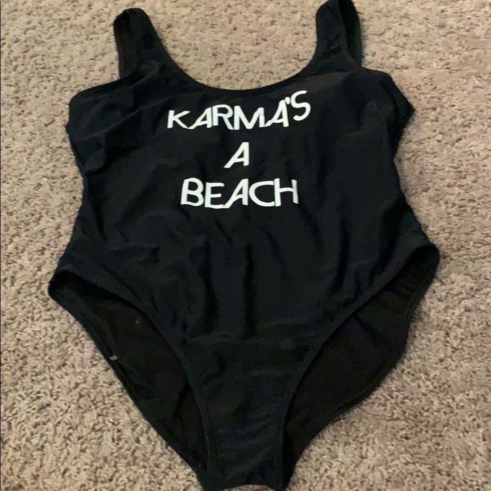 Black swim suit